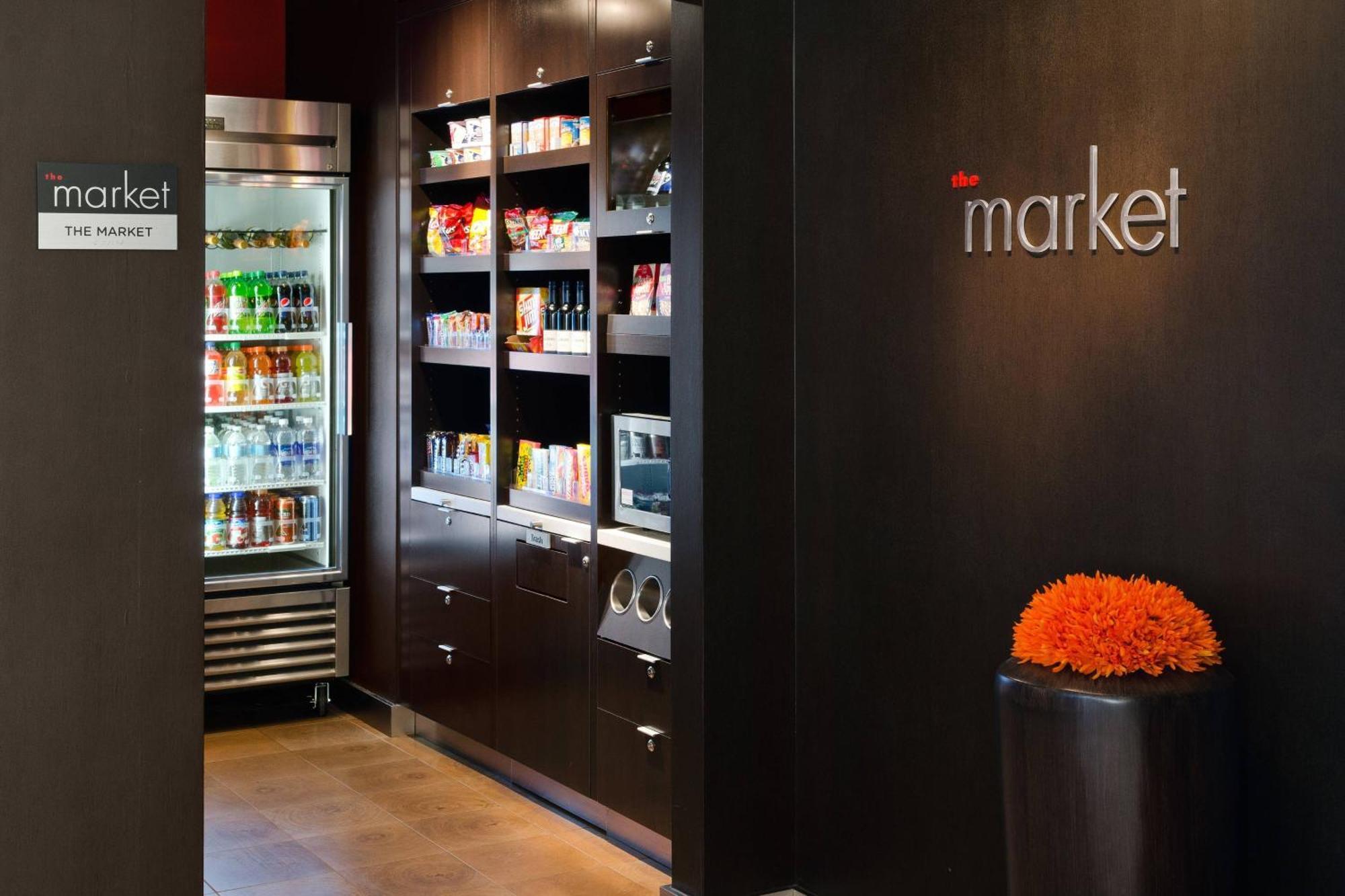 Courtyard By Marriott Huntsville University Drive Екстер'єр фото