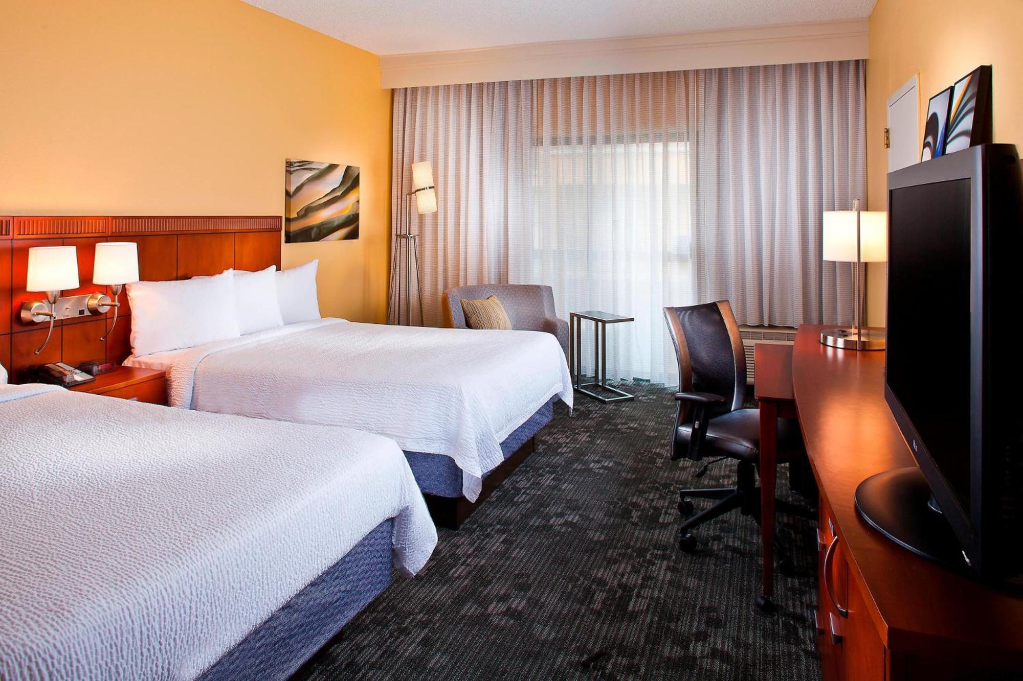 Courtyard By Marriott Huntsville University Drive Екстер'єр фото